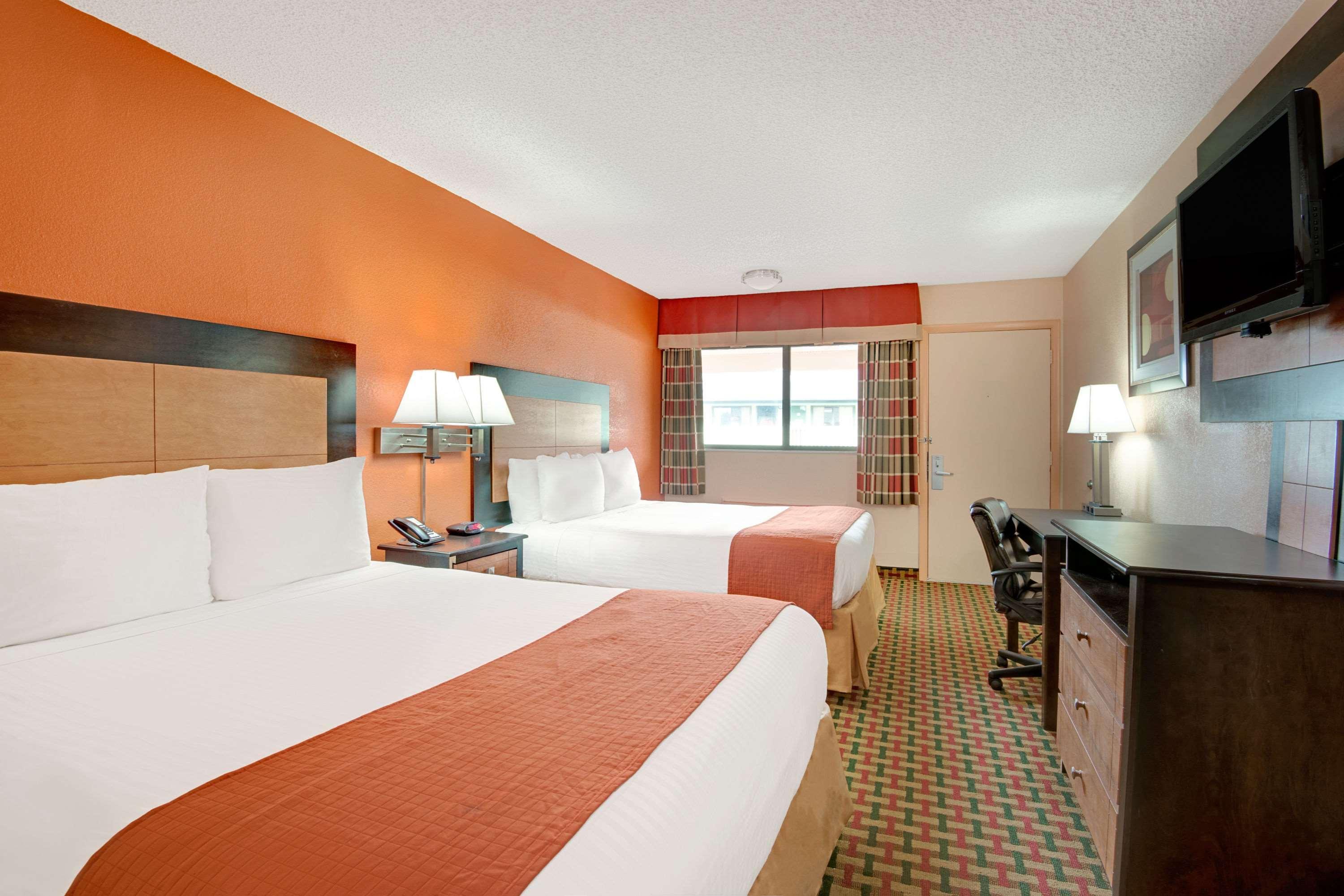 Days Inn By Wyndham Independence Kültér fotó