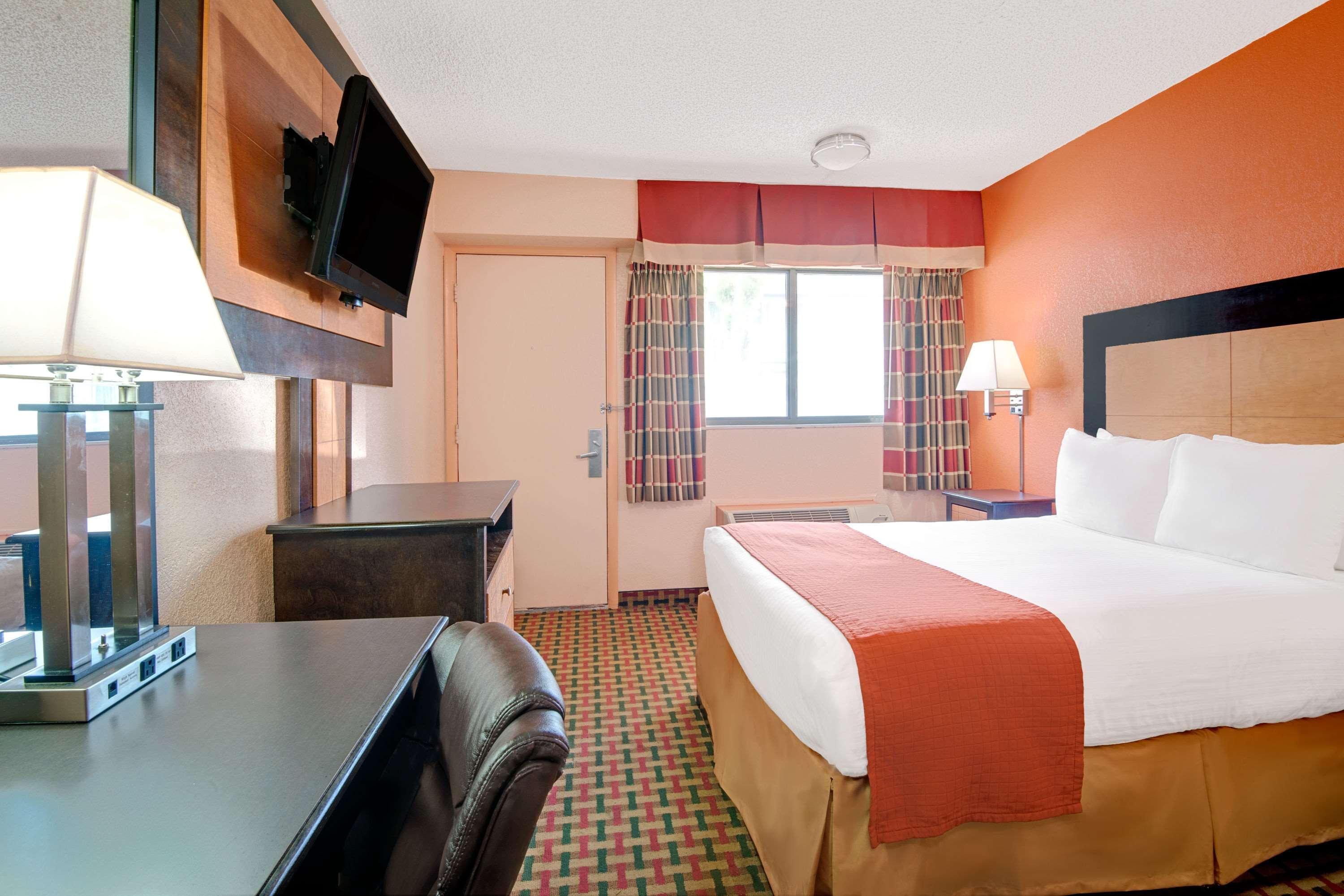 Days Inn By Wyndham Independence Kültér fotó