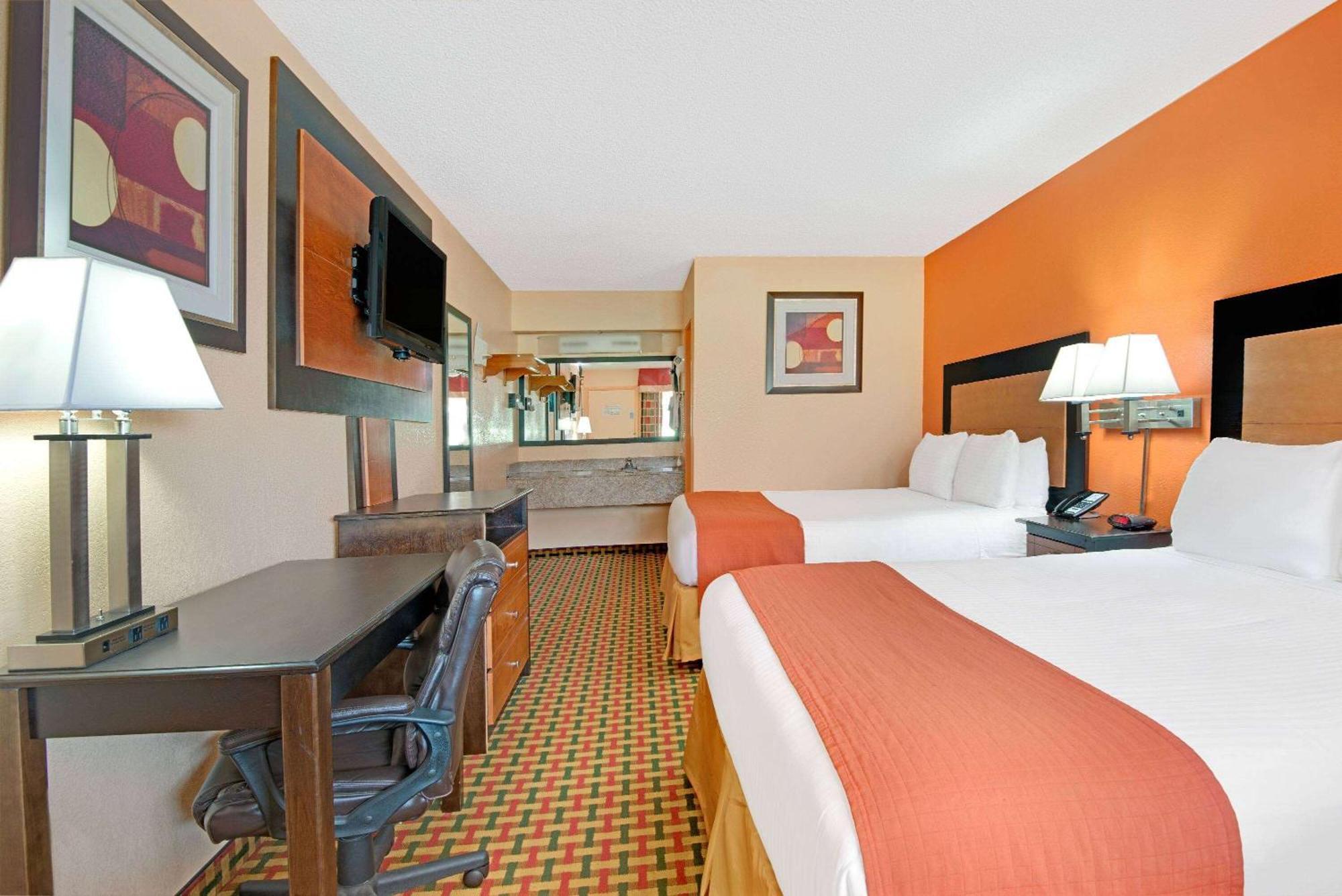 Days Inn By Wyndham Independence Kültér fotó