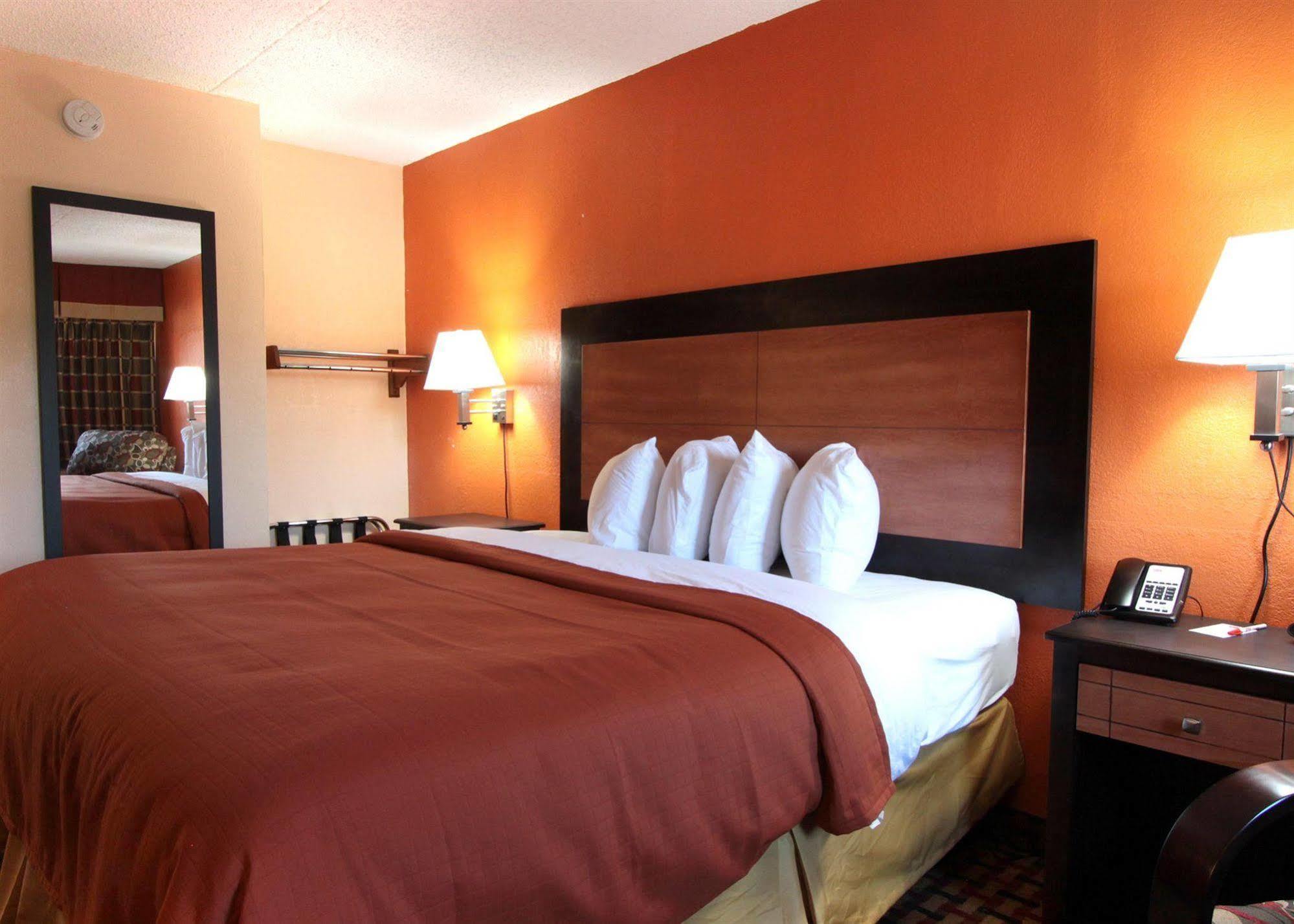Days Inn By Wyndham Independence Kültér fotó